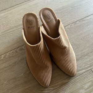 BEAST FASHION Ribbed Tan Mules